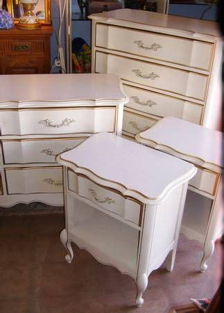 French Provincial Bedroom Furniture 1970